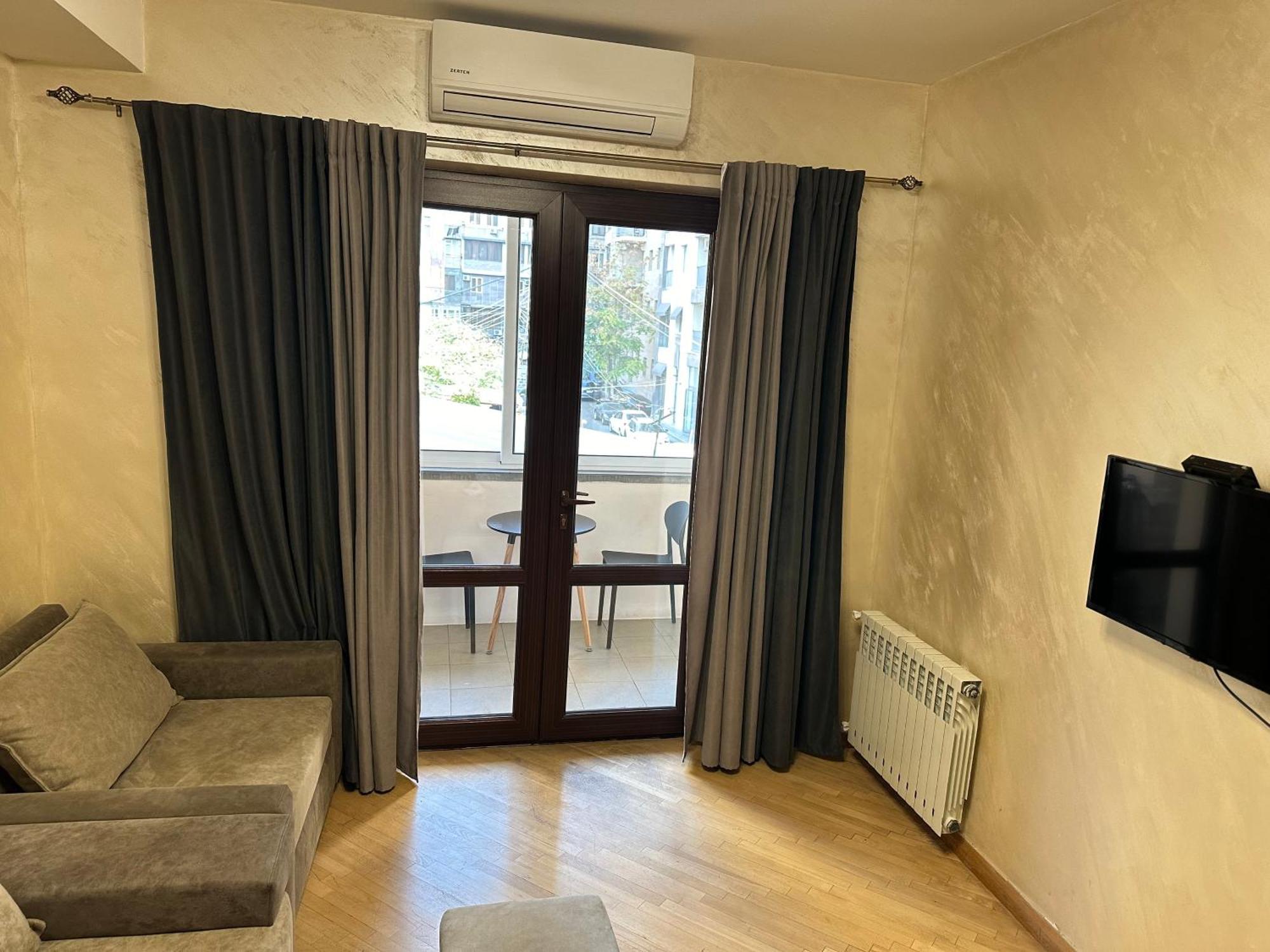 Comfortable Apartment In Center Yerevan Exterior foto