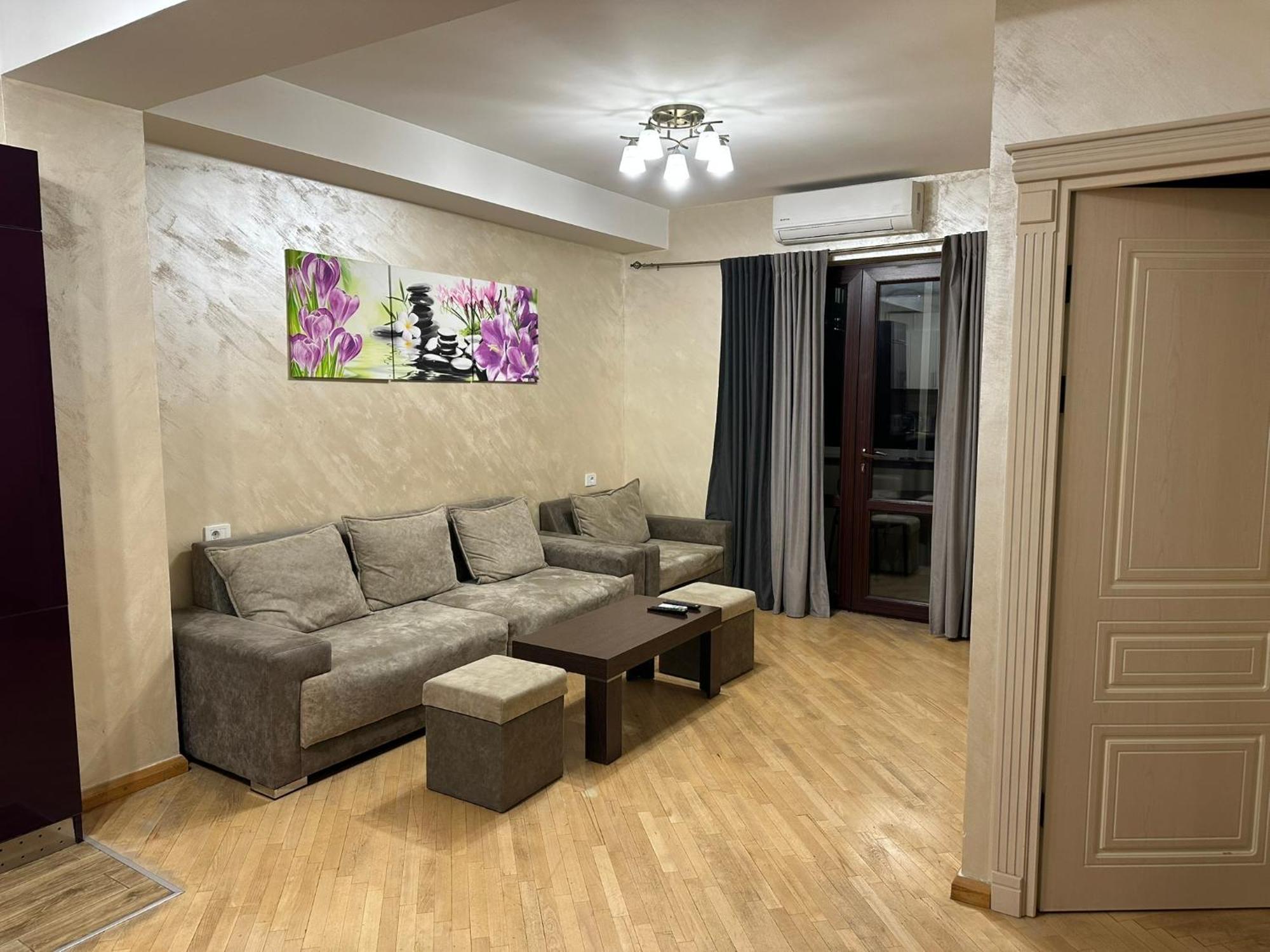 Comfortable Apartment In Center Yerevan Exterior foto