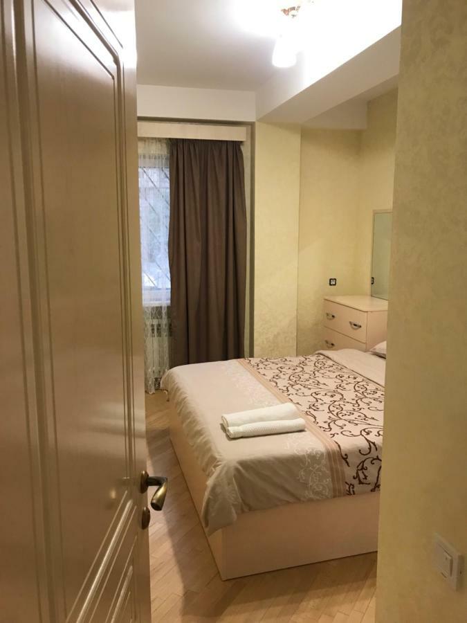 Comfortable Apartment In Center Yerevan Exterior foto